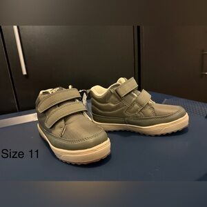 OshKosh B'gosh Green Sneakers Velcro Closure